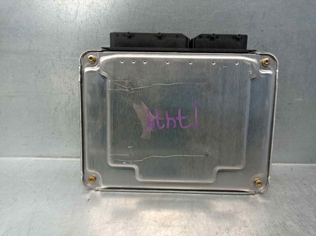 AUDI A4 B6/8E (2000-2005) Moottorin ohjausyksikkö ECU 038906019FP,0281010729 19886100