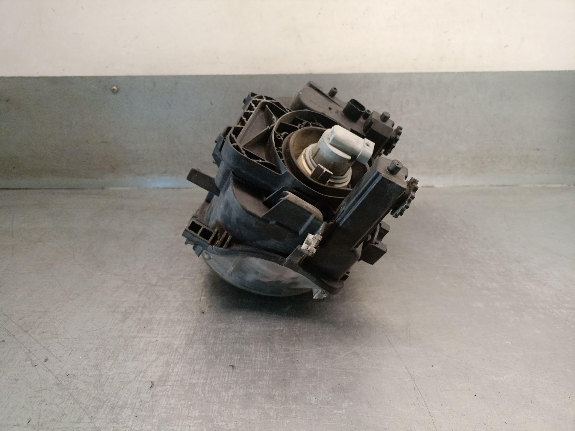 Faro derecho N42B18A 63126901970 de Bmw 3 compact (e46) 2001-2005 115 CV - pieza usada