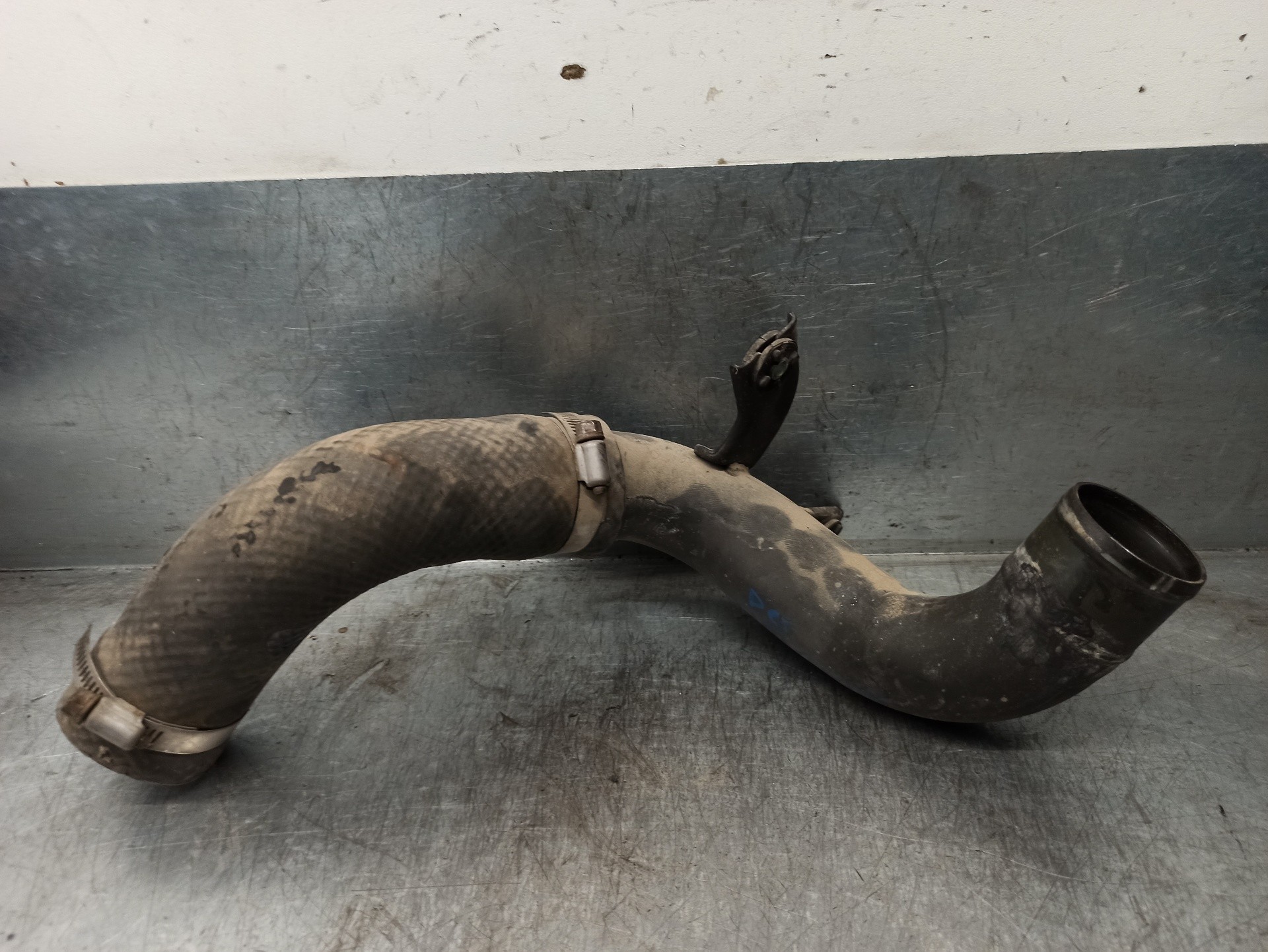 Tubo WL 4352217 de Ford Ranger (er, eq, r_) 1999-2006 109 CV con 1 km - pieza usada