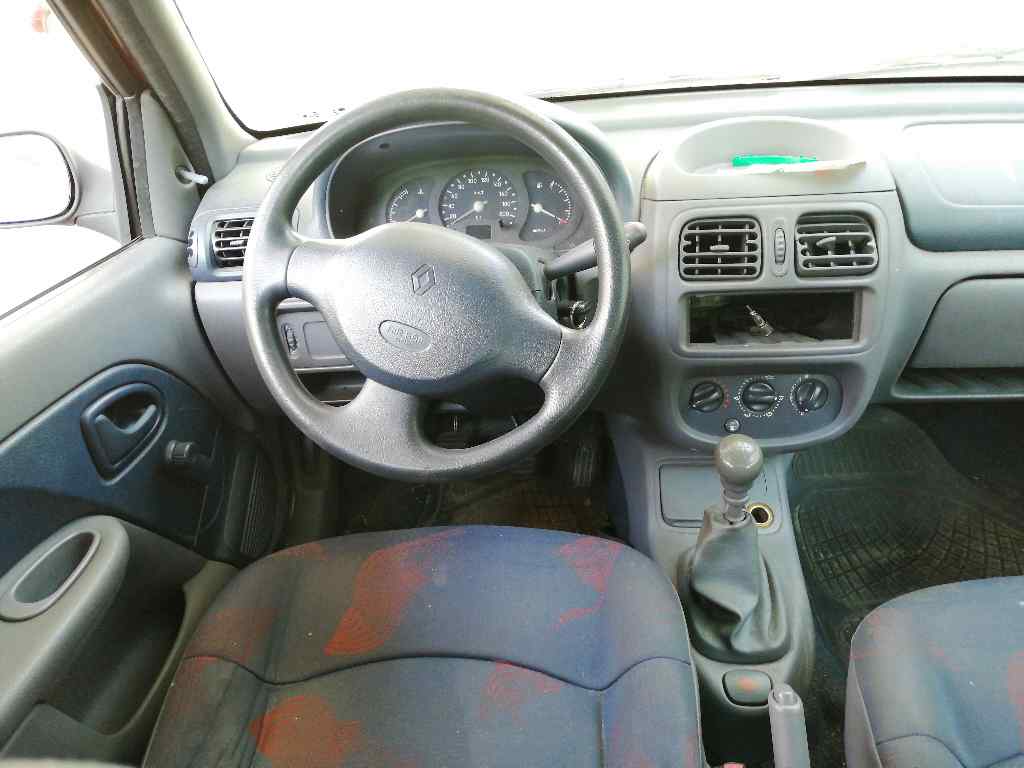 RENAULT Clio 2 generation (1998-2013) Axul butuc roți dreapta față 8200207313, 8200207313 19756988
