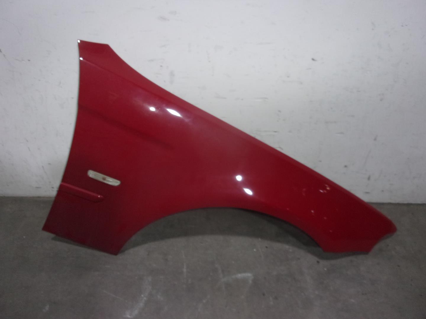 BMW 3 Series E46 (1997-2006) Front Right Fender 41357016206, ROJA 23755579