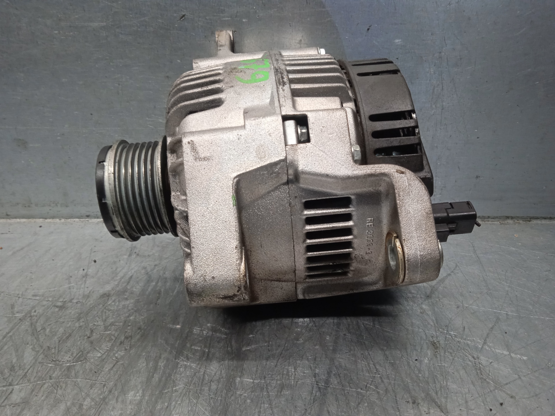 RENAULT Megane 1 generation (1995-2003) Alternator 2542466B, VALEO, 8200054588+ 24135554