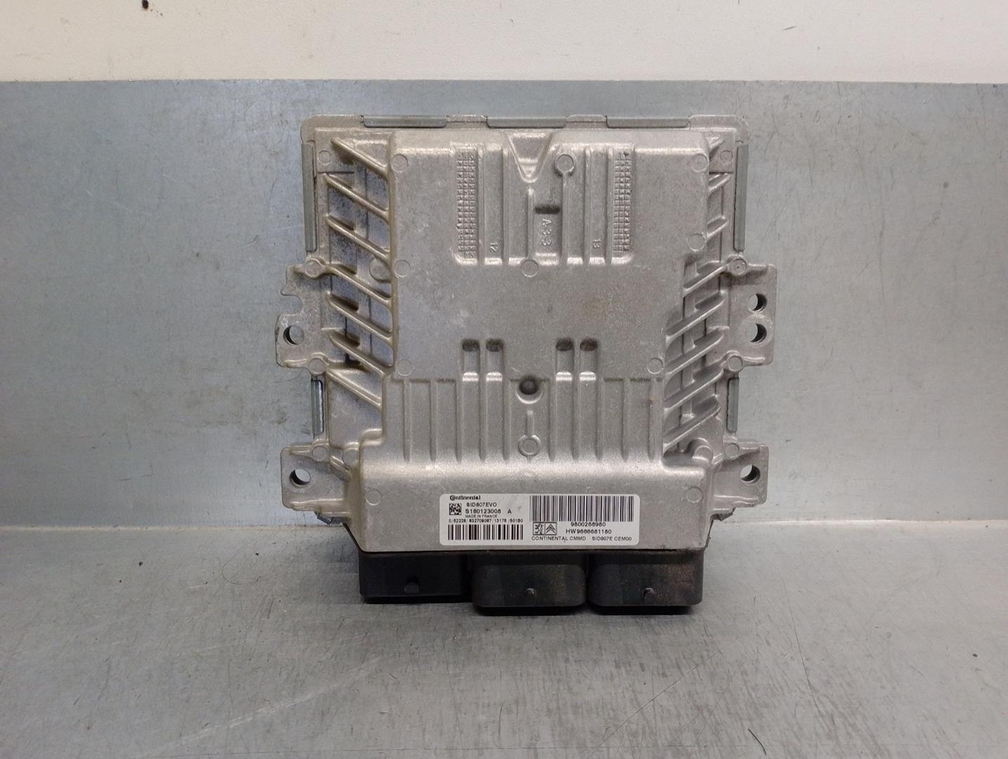 PEUGEOT 5008 1 generation (2009-2016) Motorkontrolenhed ECU 9800268980,S180123008,CONTINENTAL 19919335