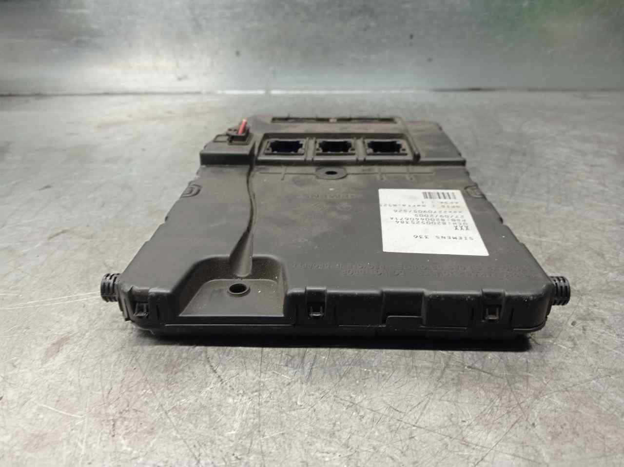 RENAULT Megane 2 generation (2002-2012) Fuse Box S118400150D,SIEMENS,8200525384+ 24123635