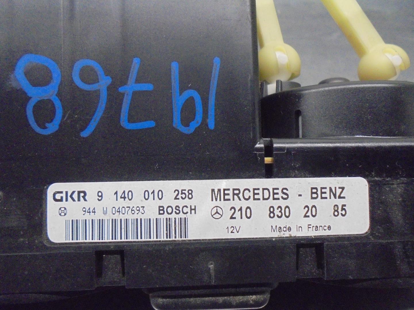 MERCEDES-BENZ C-Class W202/S202 (1993-2001) Klimato kontrolės (klimos) valdymas 2108302085, 9140010258, GKR 24208606