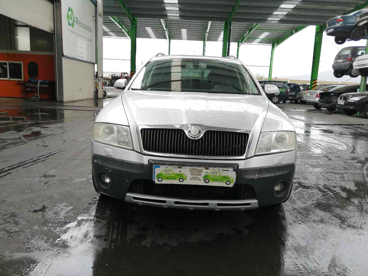 SKODA Octavia 2 generation (2004-2013) Moyeu de roue avant gauche 19791001