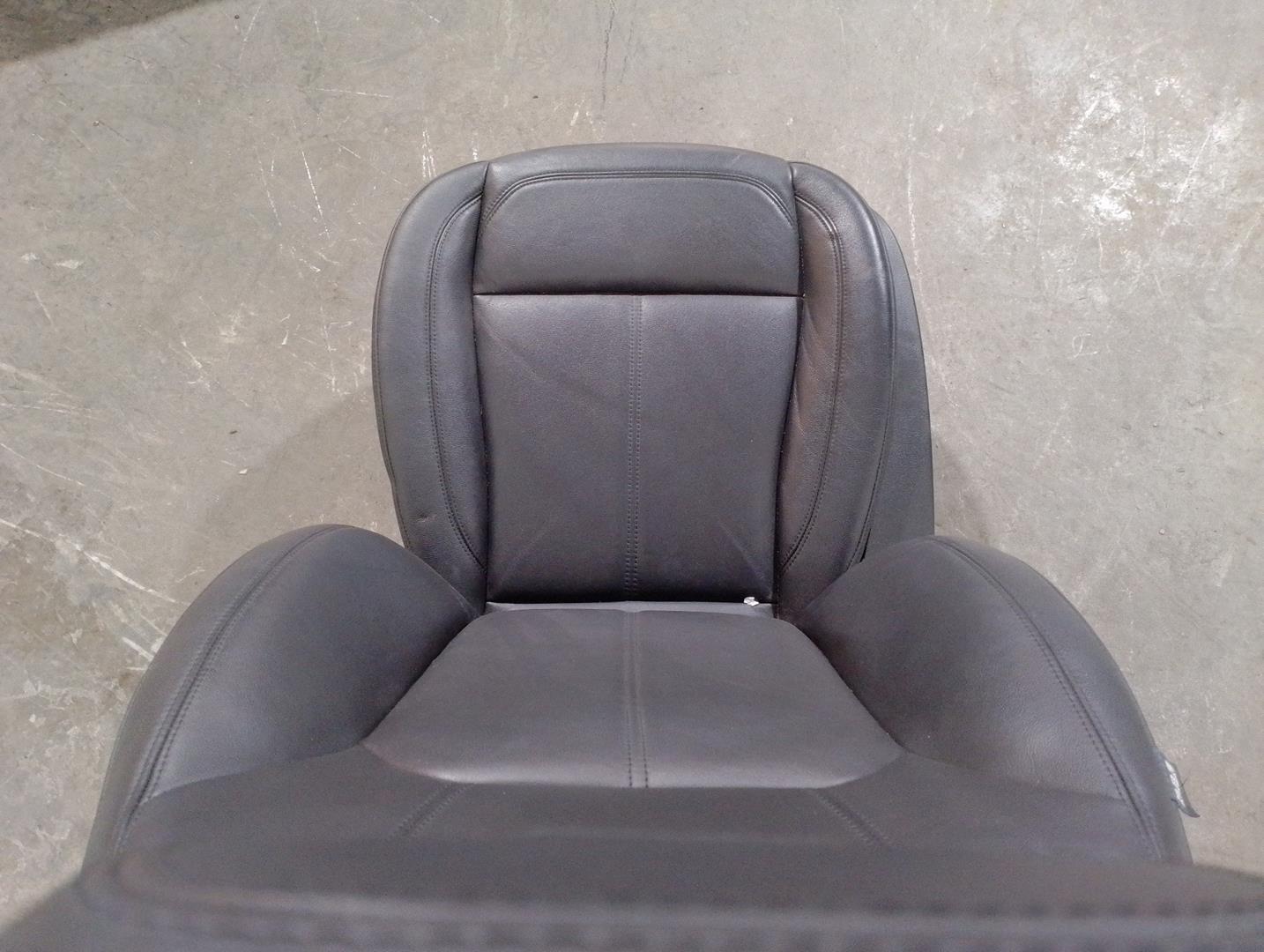 ALFA ROMEO Giulia 2 generation (2015-2024) Priekinė dešinė sėdynė 156122608, CUERONEGRO, 4PUERTAS 24217049