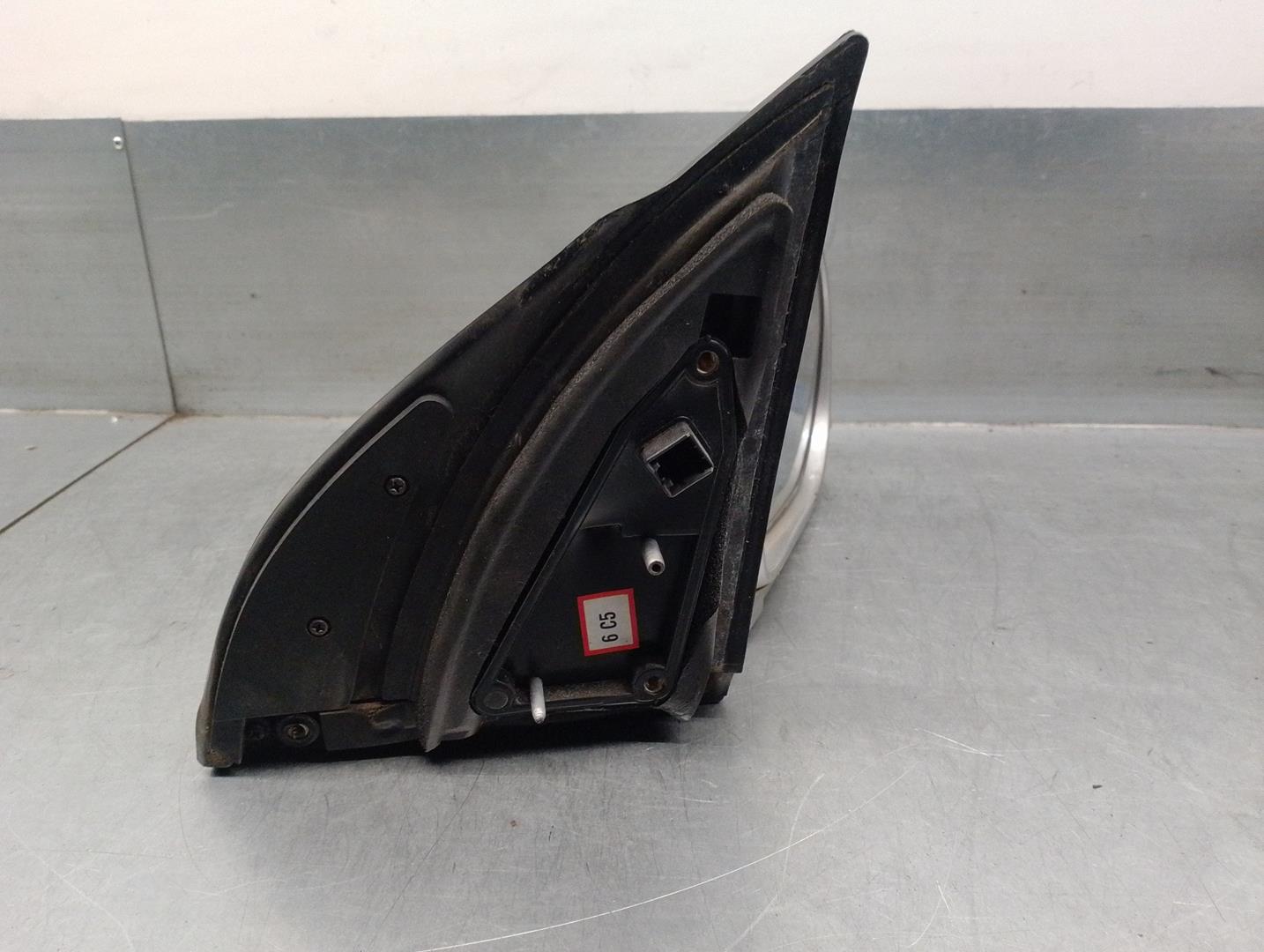 KIA Carnival UP/GQ (1999-2006) Right Side Wing Mirror 0K54E69123, 7PINES, 5PUERTAS 24209551