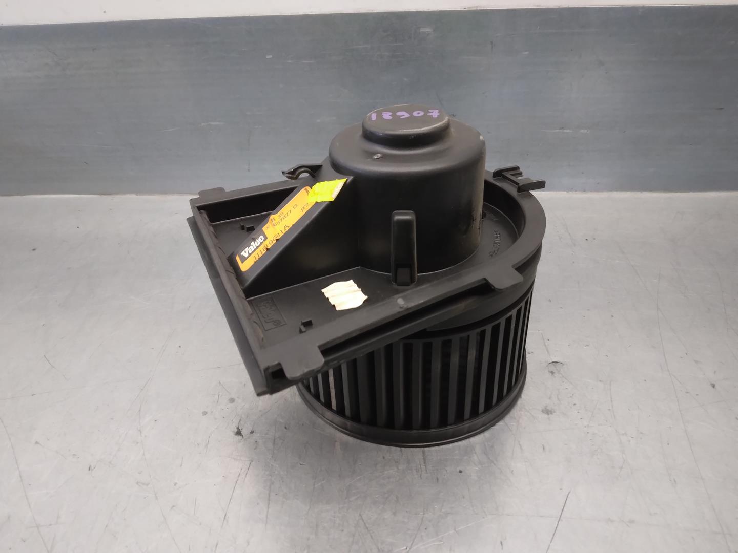 VOLKSWAGEN Bora 1 generation (1998-2005) Heater Blower Fan 1J1819021A 21730168