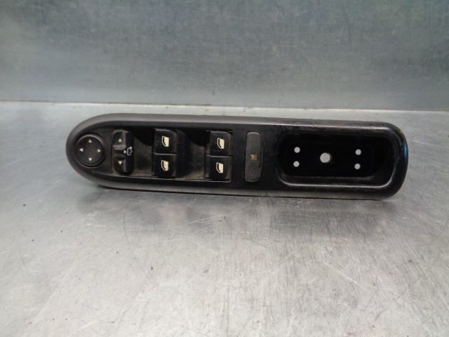 PEUGEOT 407 1 generation (2004-2010) Front Left Door Window Switch 96468704XT 19784289