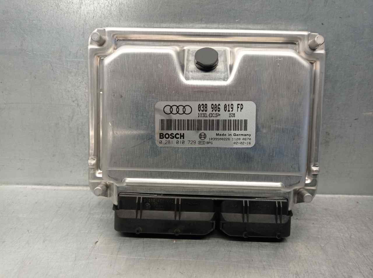 AUDI A4 B6/8E (2000-2005) Moottorin ohjausyksikkö ECU 038906019FP,0281010729 19886100