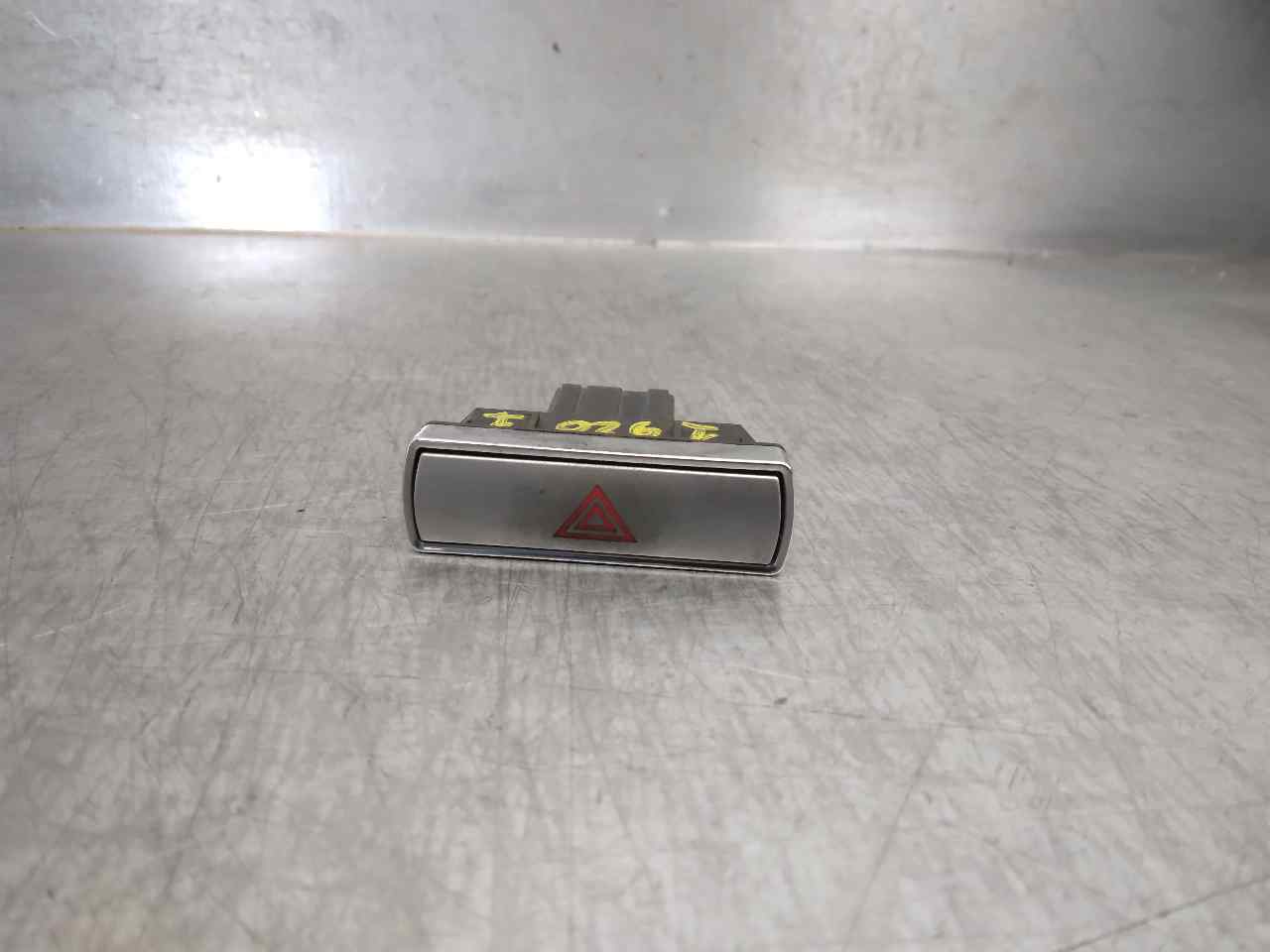 FORD Mondeo 3 generation (2000-2007) Hazard button 4S7T13A350AB 24173385