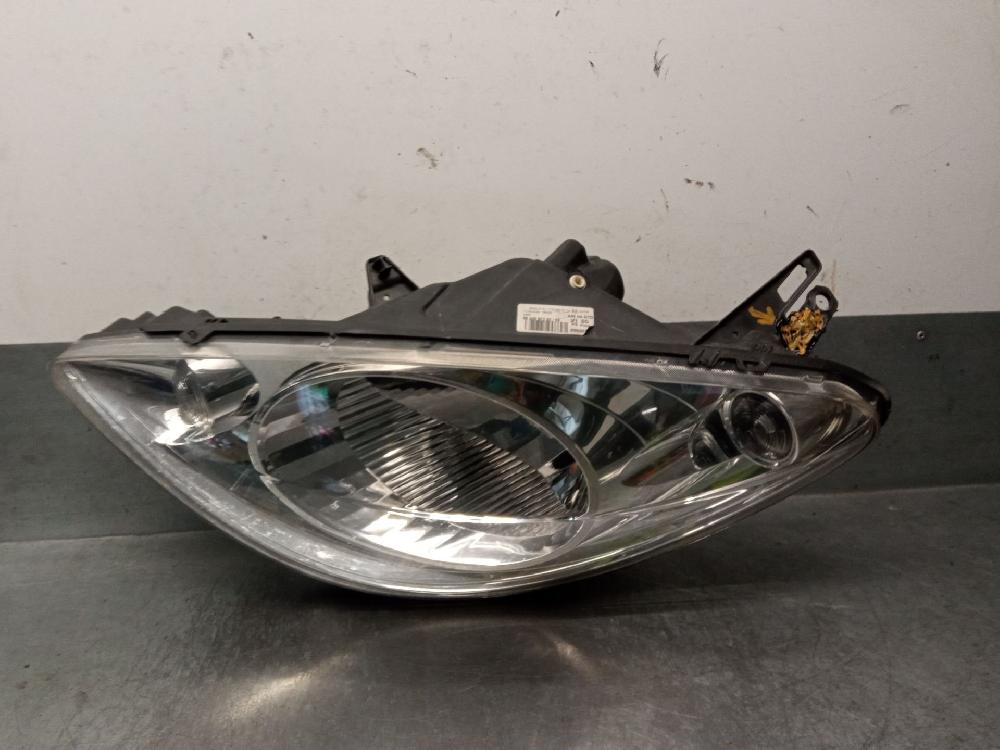 Faro izquierdo NFU 9644997280 de Peugeot 1007 (km_) 2005-0 109 CV con 147000 km - pieza usada