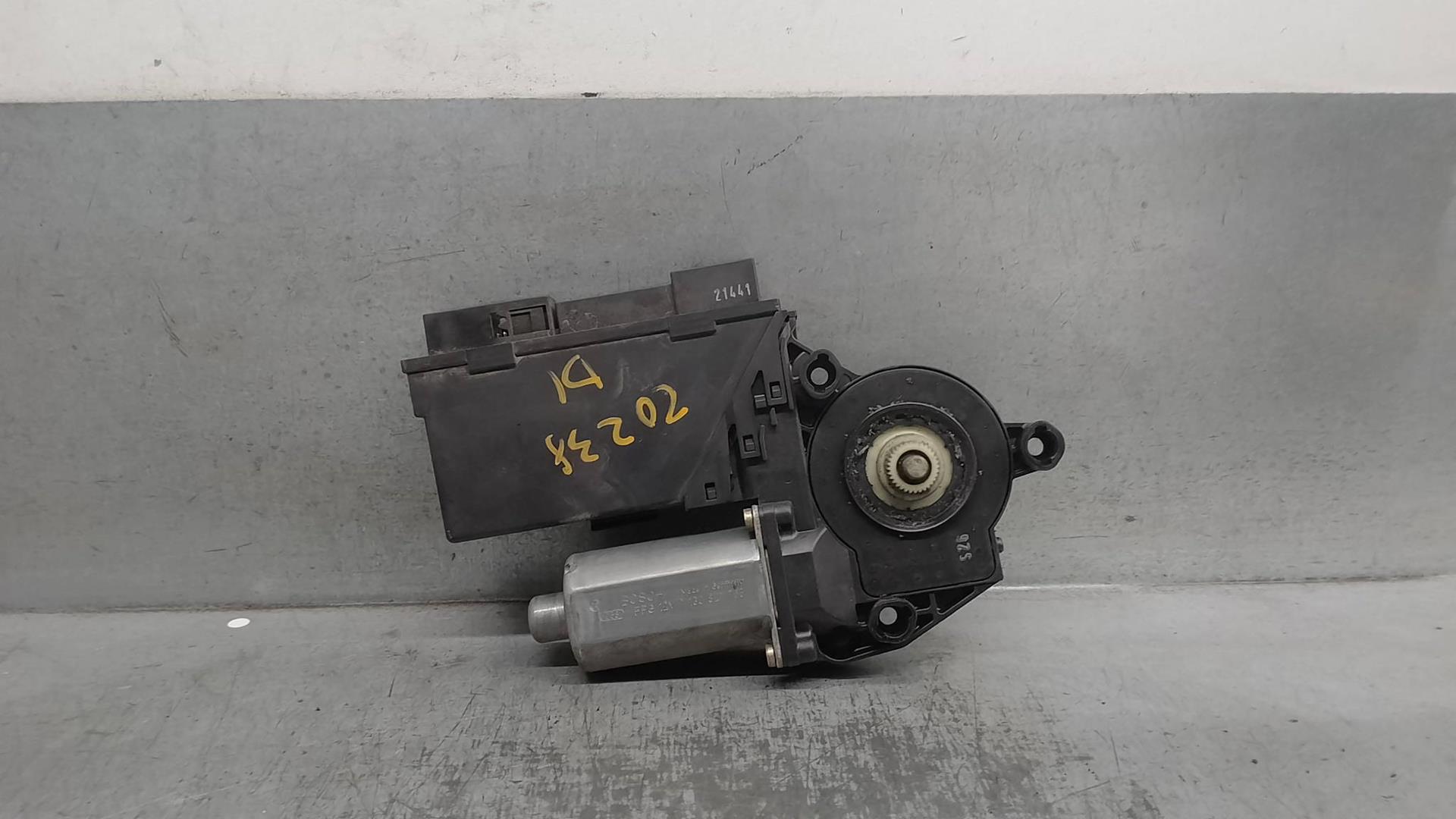 AUDI A4 B7/8E (2004-2008) Moteur de lève-vitre de porte avant gauche 8E1959801B, 47PINES, 5PUERTAS 24227251