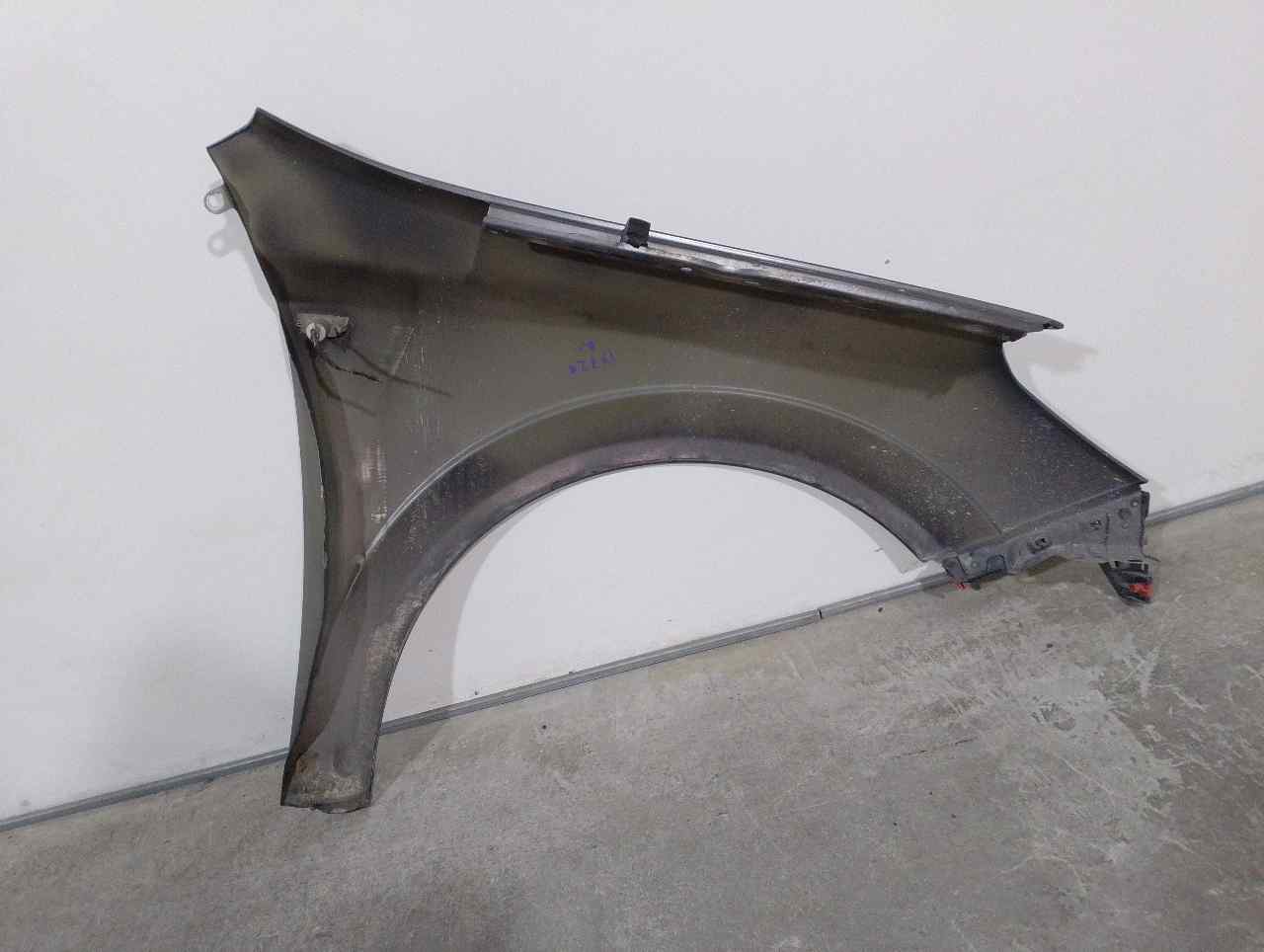 OPEL Astra J (2009-2020) Front Left Fender 6101339, GRIS 19897365