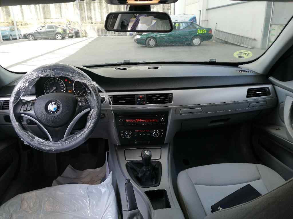 BMW 3 Series E90/E91/E92/E93 (2004-2013) Priekinis kairys sparnas 41357135679, AZUL 19734805