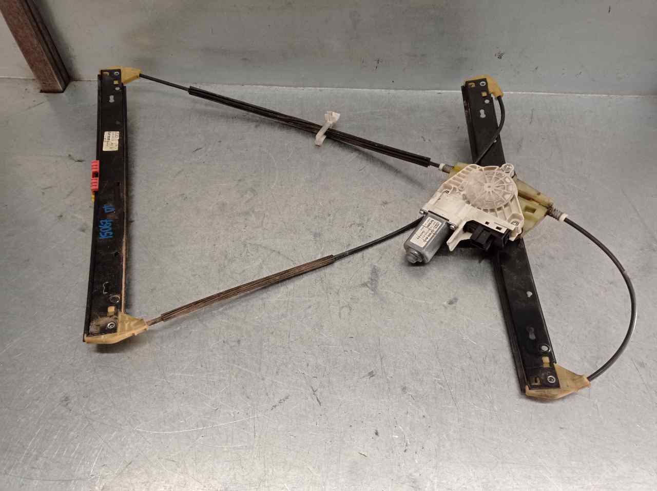 DODGE A6 C6/4F (2004-2011) Front Left Door Window Regulator 6PINES,5PUERTAS,8F0959801D+ 19797553