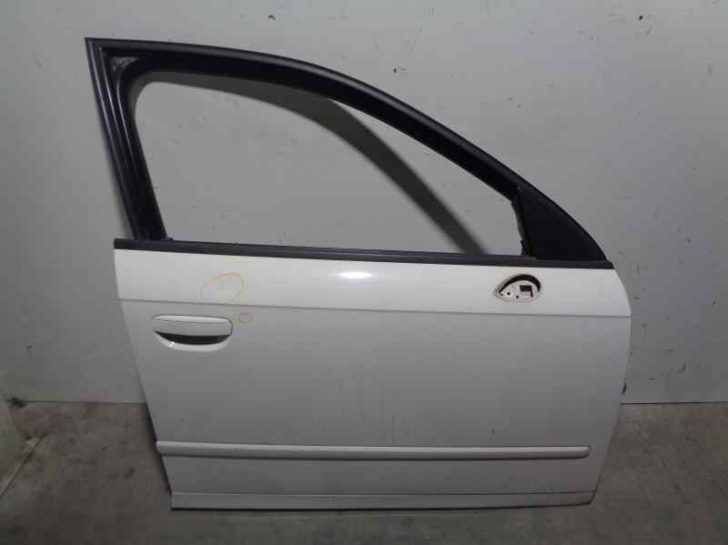 SEAT Exeo 1 generation (2009-2012) Priekinės dešinės durys 3R0831052, BLANCA, 4PUERTAS 19754999