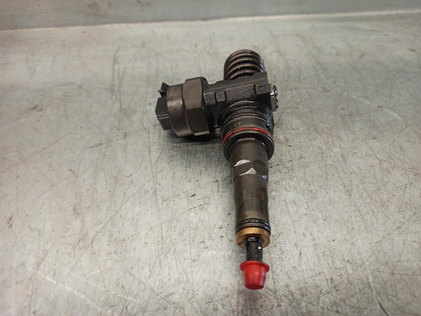 SKODA Octavia 1 generation (1996-2010) Injector de combustibil 038130073J,0414720015 19898951