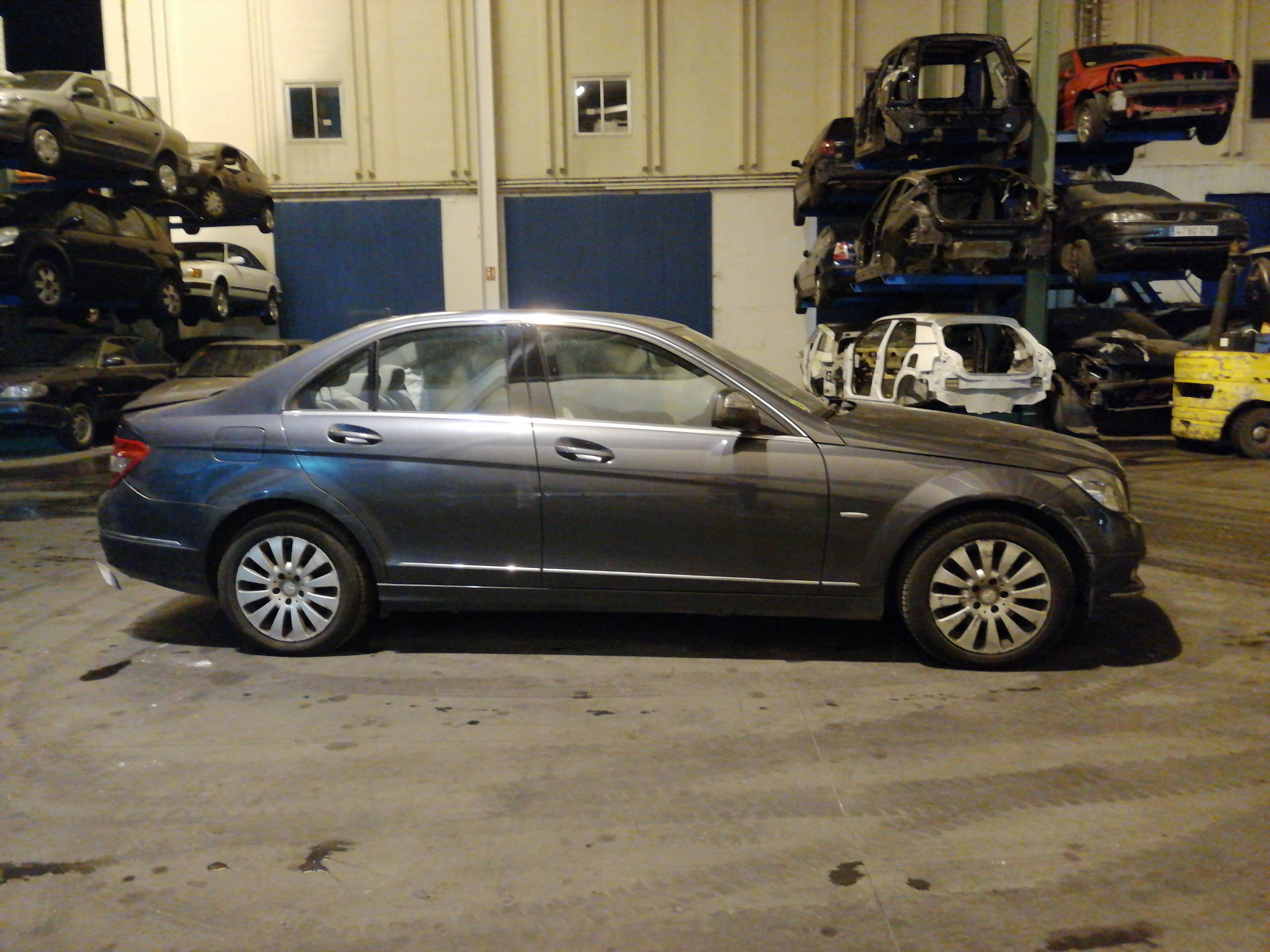 MERCEDES-BENZ C-Class W204/S204/C204 (2004-2015) Ajovalojen kytkimen ohjausyksikkö A2044407501 19777570