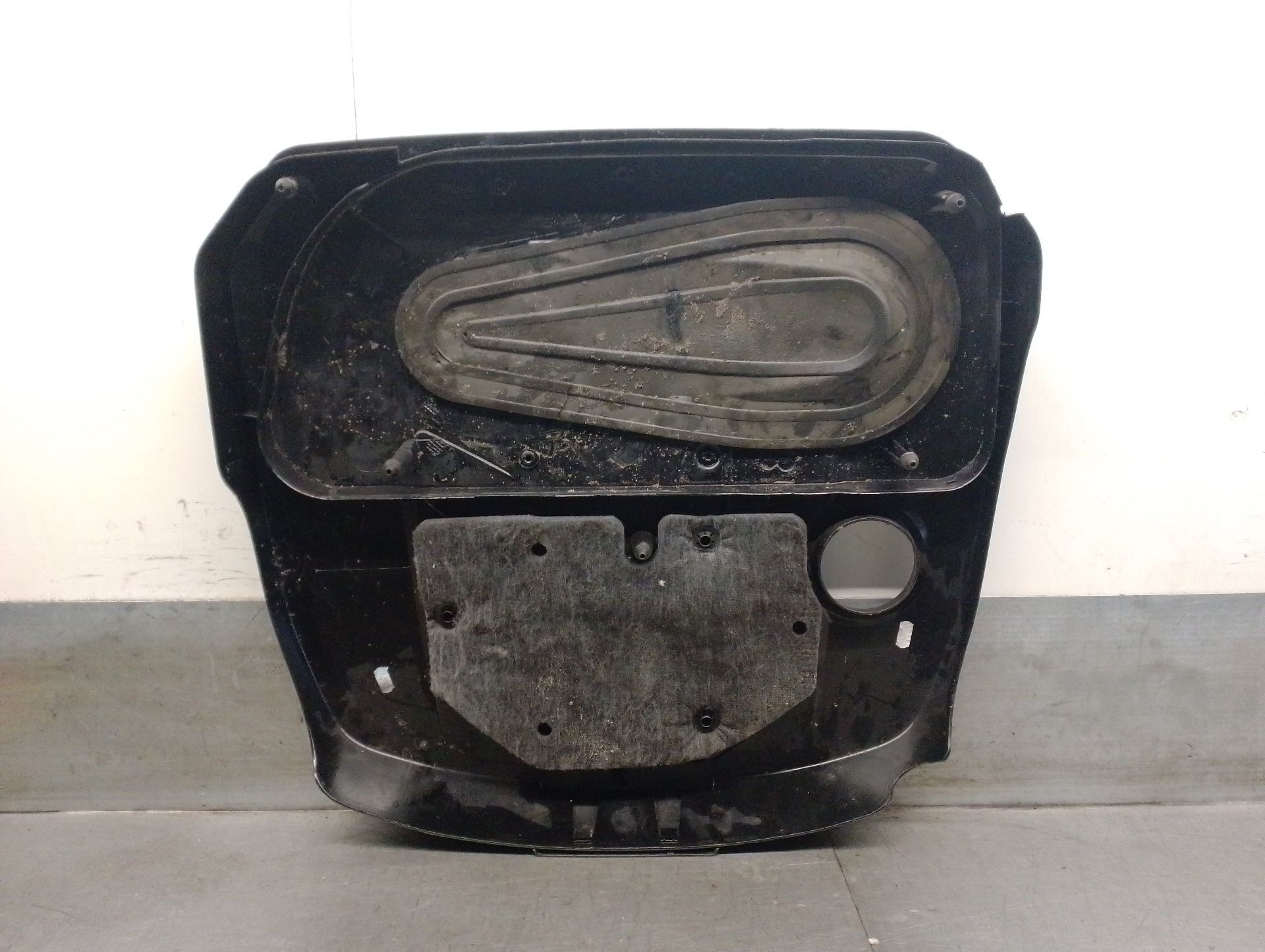 Tapa motor N47D20C 13717802847 de Bmw 5 (f10) 2011-2016 184 CV con 1 km - pieza usada