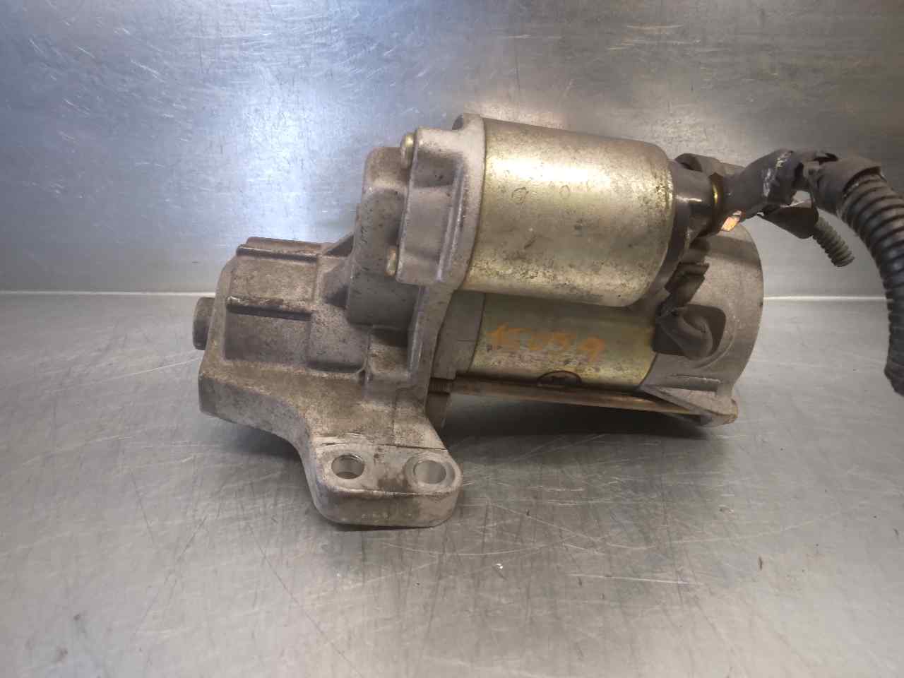 KIA Carnival UP/GQ (1999-2006) Starter Motor 0K9BV18400B, 111916, DELCOREMY 19796848