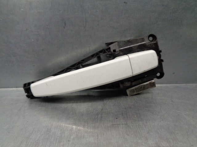 OPEL Zafira C (2012-2016) Rear right door outer handle 138616, 14096302 19854455
