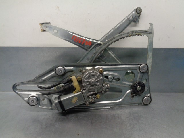 MERCEDES-BENZ S-Class W126 / C126 (1979-1991) Front Right Door Window Regulator 0130821503, 4Y2PINES, 5PUERTAS 19882915