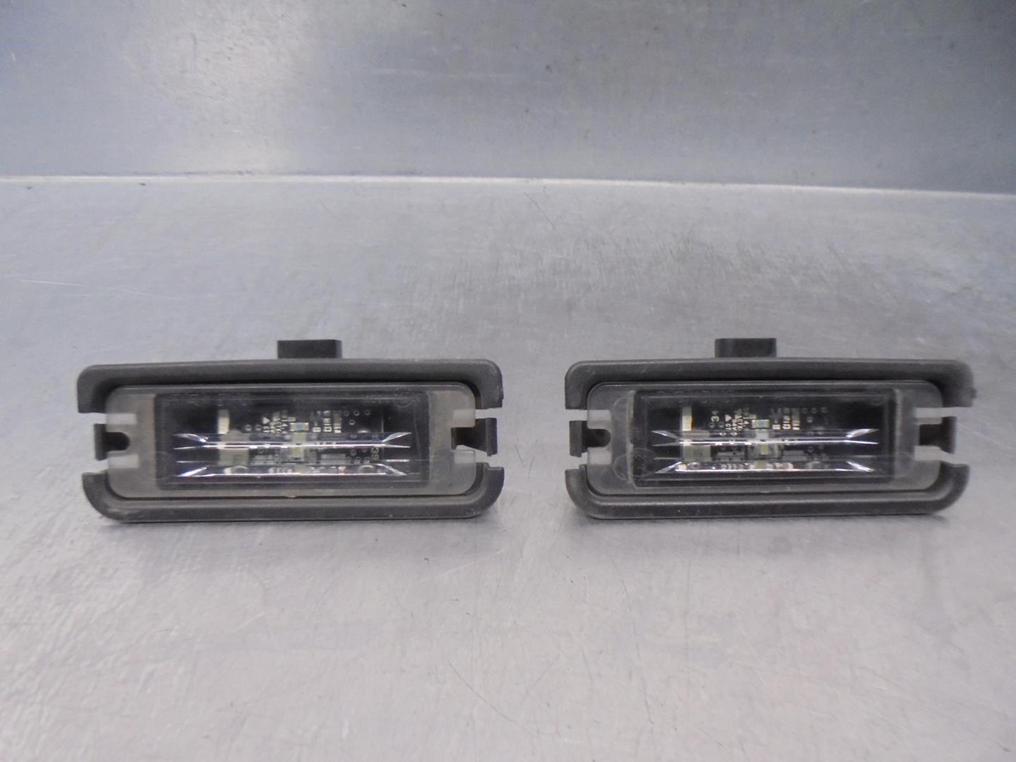 FORD USA Mustang 6 generation (2014-2024) License Plate Lights FR3Z13550A 24155728