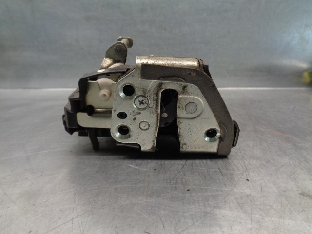 TOYOTA Verso 1 generation (2009-2015) Rear Left Door Lock 5PUERTAS,5PUERTAS+4PINES 19779345