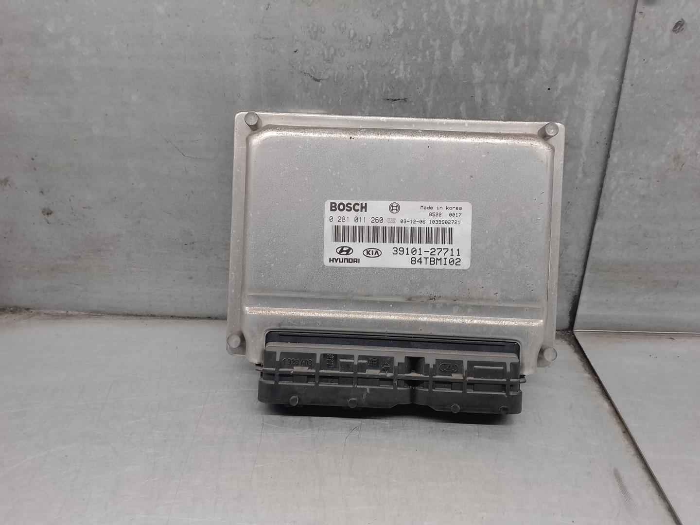 HYUNDAI Getz 1 generation (2002-2011) Moottorin ohjausyksikkö ECU 3910127711, 0281011260 24203356