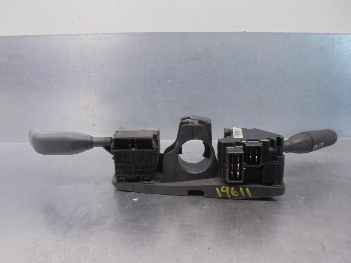 RENAULT Clio 3 generation (2005-2012) Headlight Switch Control Unit 7700842114, 7700803541 24195869