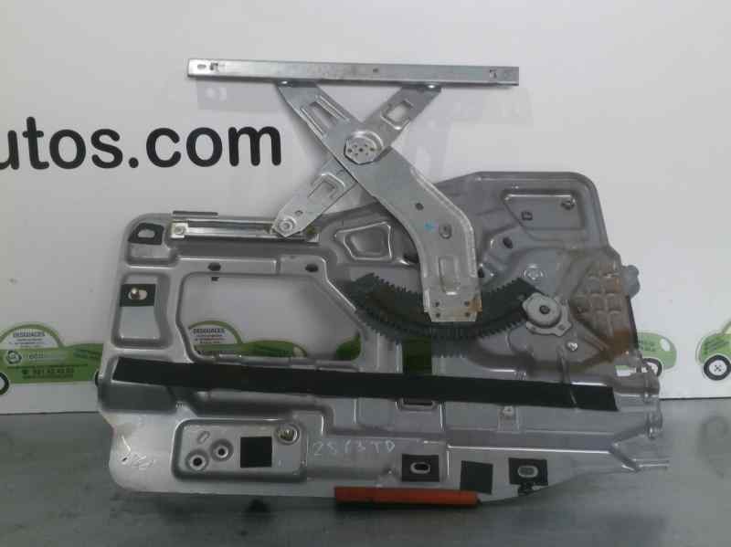 Elevalunas trasero derecho D4EA 8348026030 de Hyundai Santa fé i (sm) 2001-2006 113 CV con 1 km