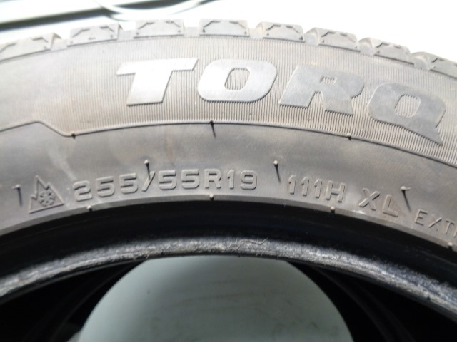 LAND ROVER Discovery 4 generation (2009-2016) Tire 25555R19111H, TORQUE, TQ022 19893231