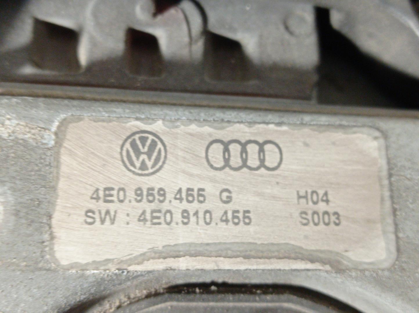 AUDI A8 D3/4E (2002-2010) Вентилятор диффузора 4E0121205B,0130706815 23785085