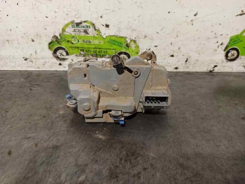 VOLKSWAGEN Serrure de porte avant droite 6PINES, 4PUERTAS, 9136J6+ 19684902