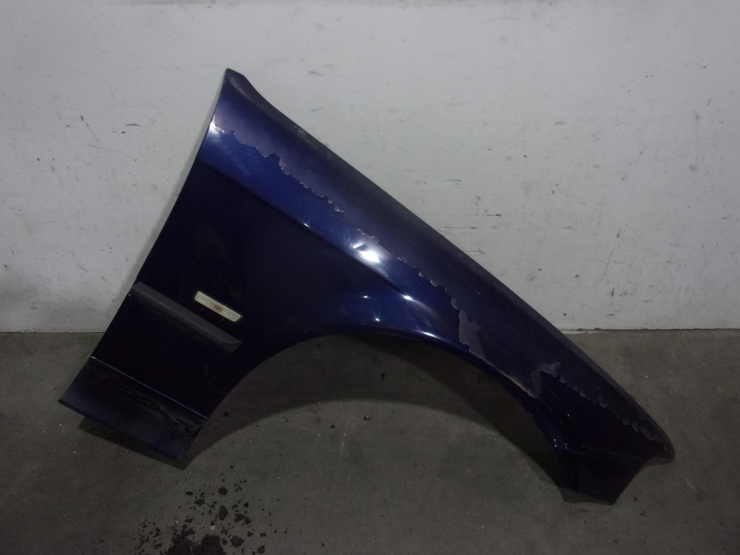 BMW 3 Series E36 (1990-2000) Front Right Fender 41358223922, AZUL 24550553
