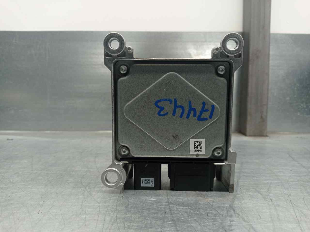 FORD Mondeo 4 generation (2007-2015) SRS Control Unit 7S7T14B056AD, 0285010228 19875476