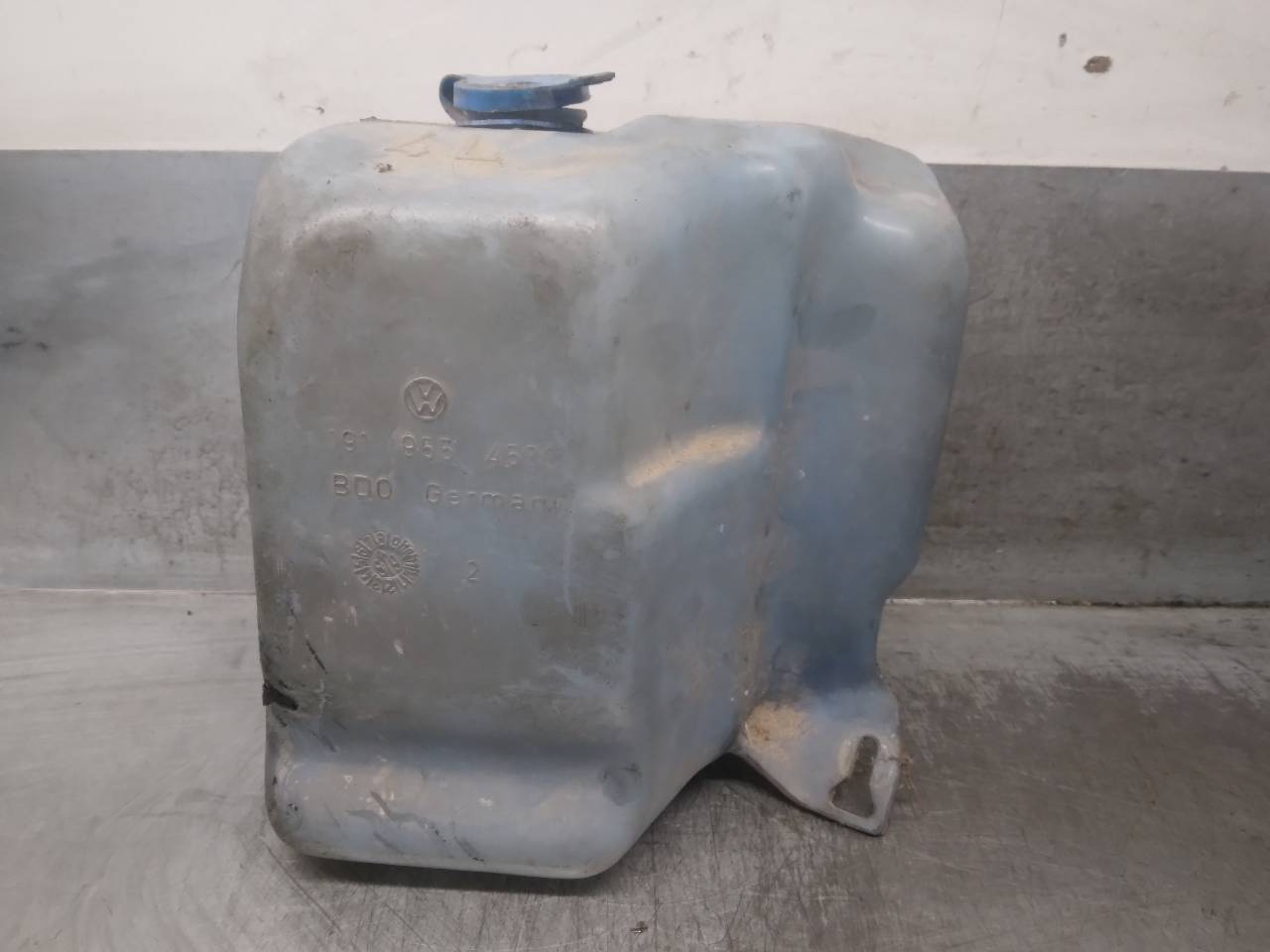 VOLKSWAGEN Golf 2 generation (1983-1992) Vinduesvaskertank 191955453C 24220933