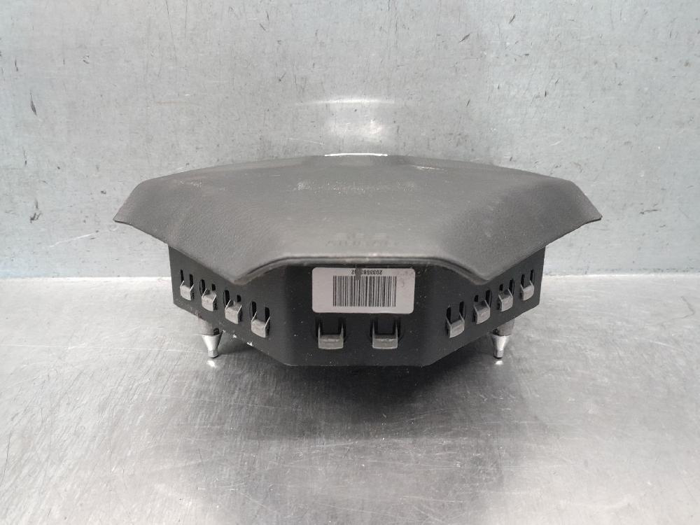 Airbag guida B5254T 32332161 de Volvo V40 hatchback (525) 2000-2010 210 CV - pieza usada