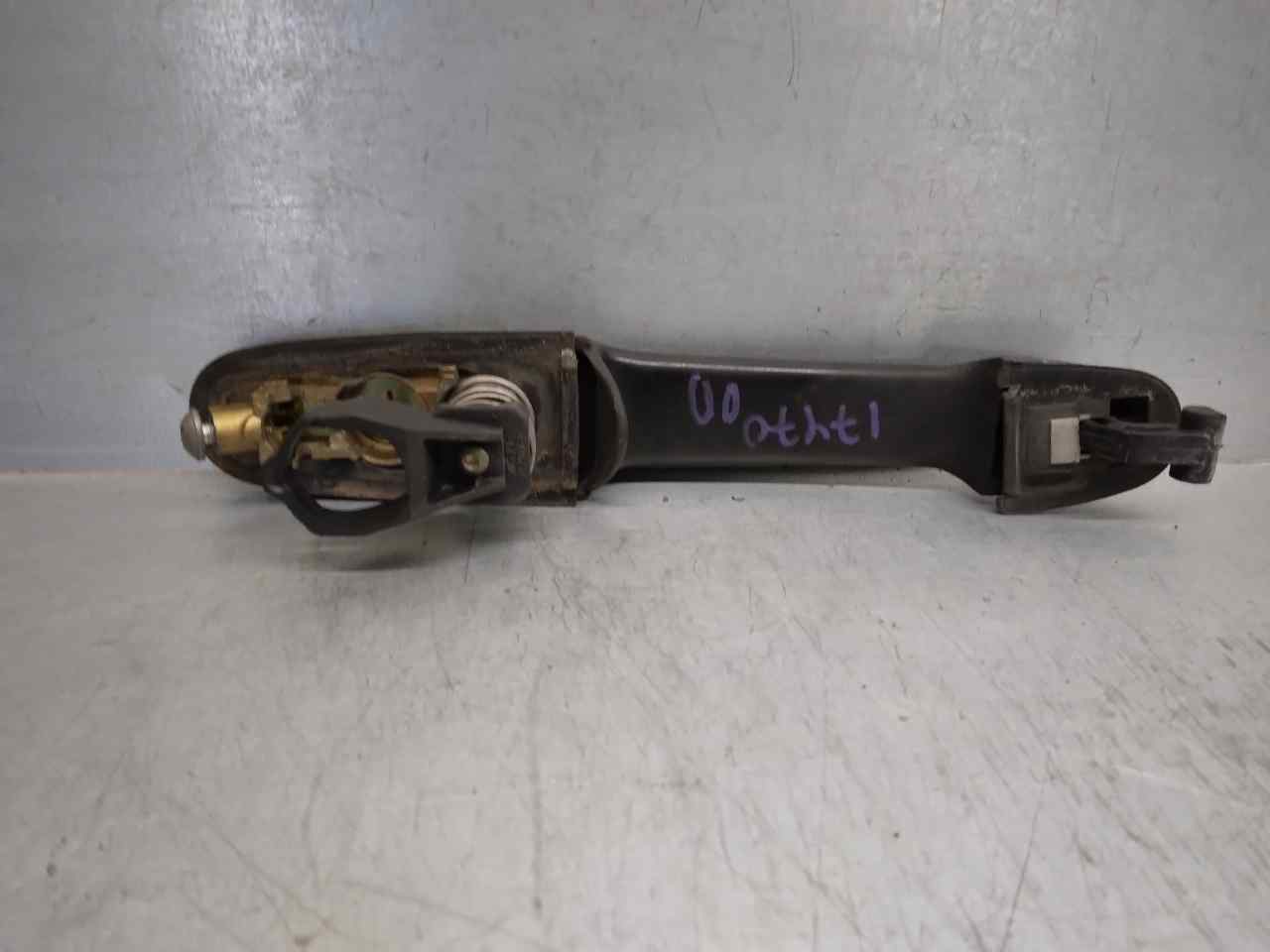 MERCEDES-BENZ Vaneo W414 (2001-2005) Наружная ручка передней правой двери A00076022599B27, 5PUERTAS 19878251