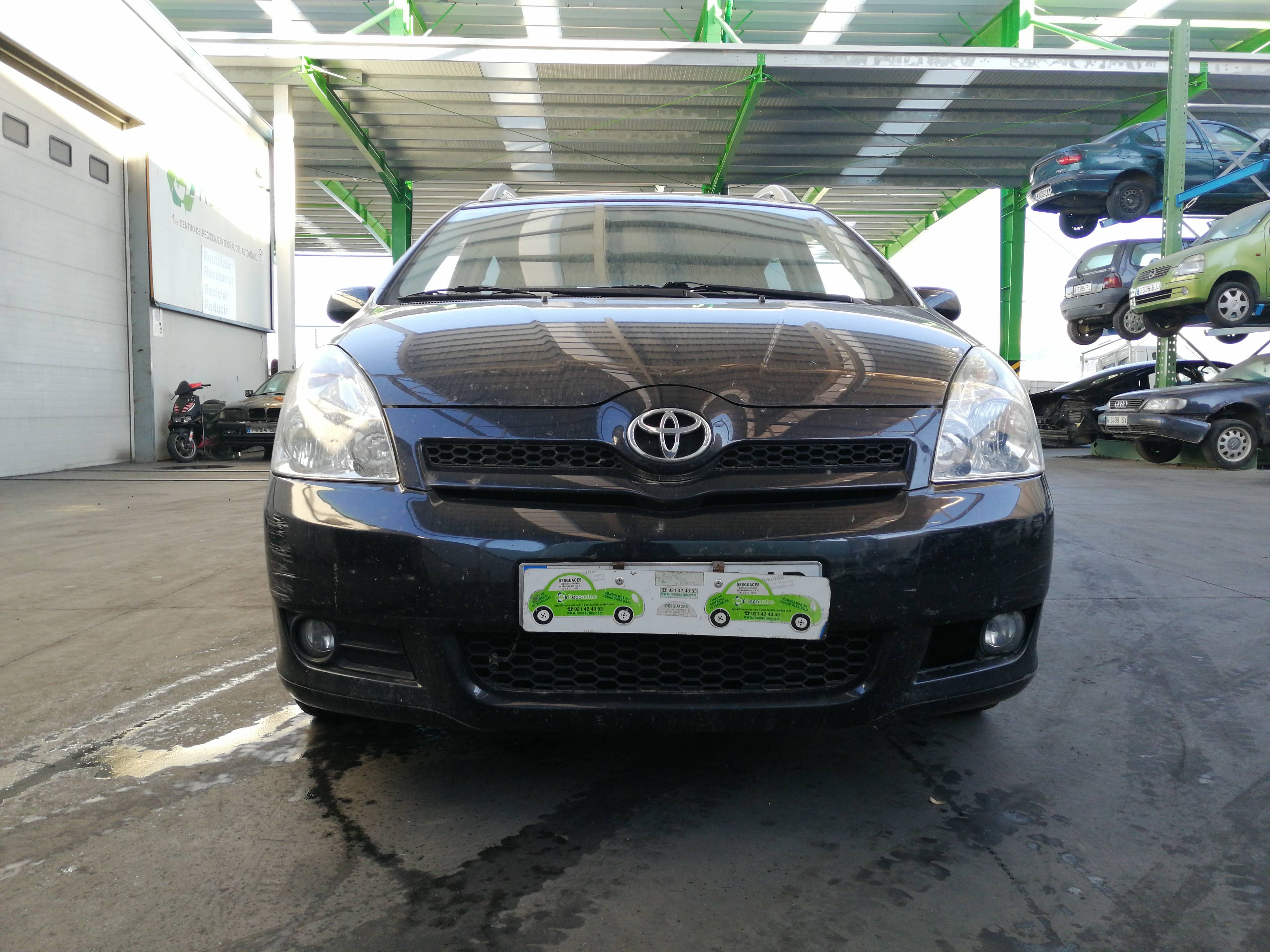 TOYOTA Corolla Verso 1 generation (2001-2009) Преден ляв калник +NEGRA 19771220