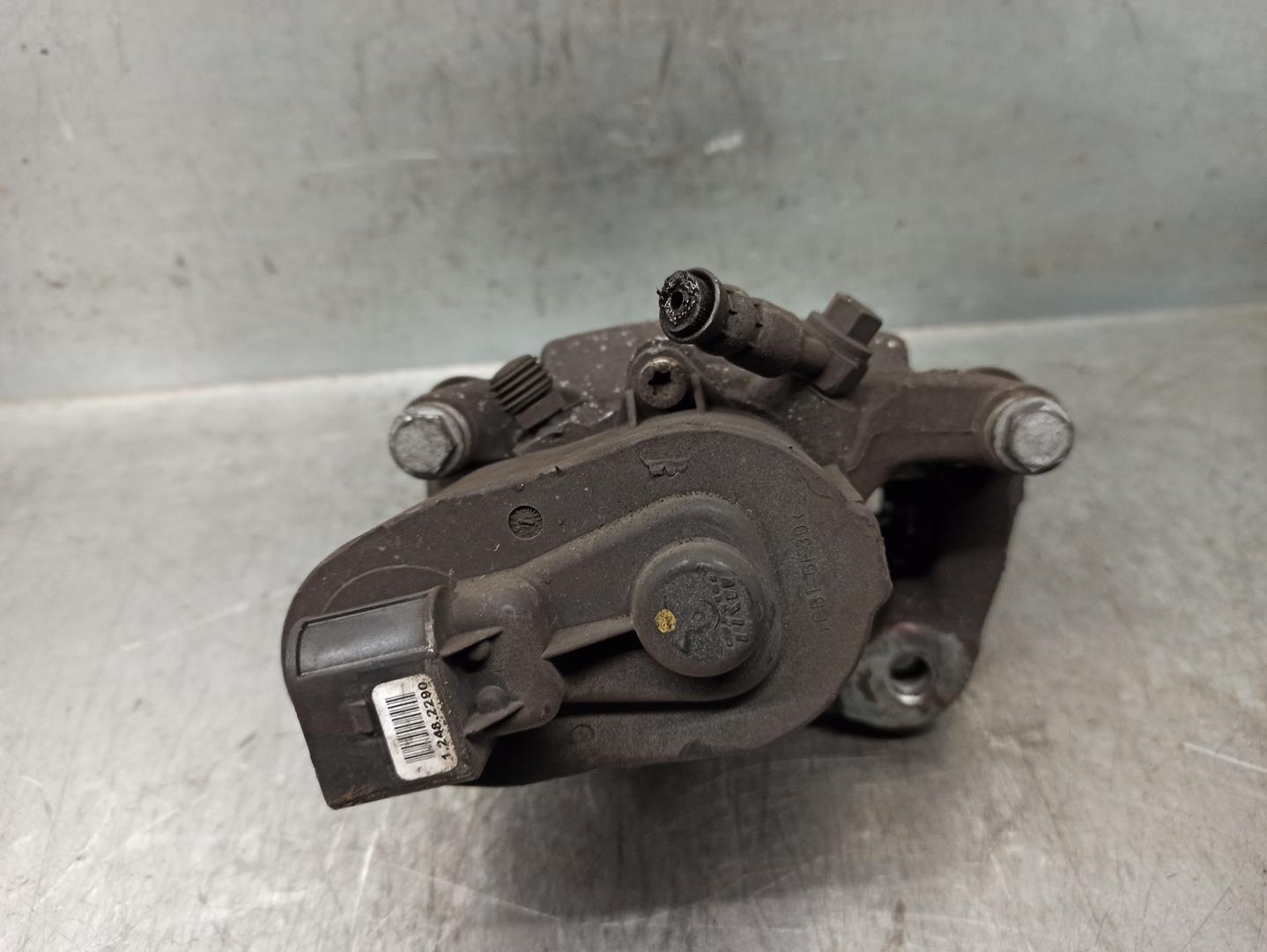 VOLVO V60 1 generation (2010-2020) Rear Right Brake Caliper 36001381 24209297