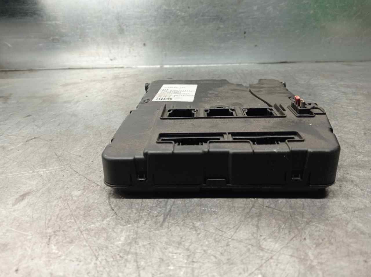 RENAULT Megane 2 generation (2002-2012) Fuse Box S118400150D,SIEMENS,8200525384+ 24123635