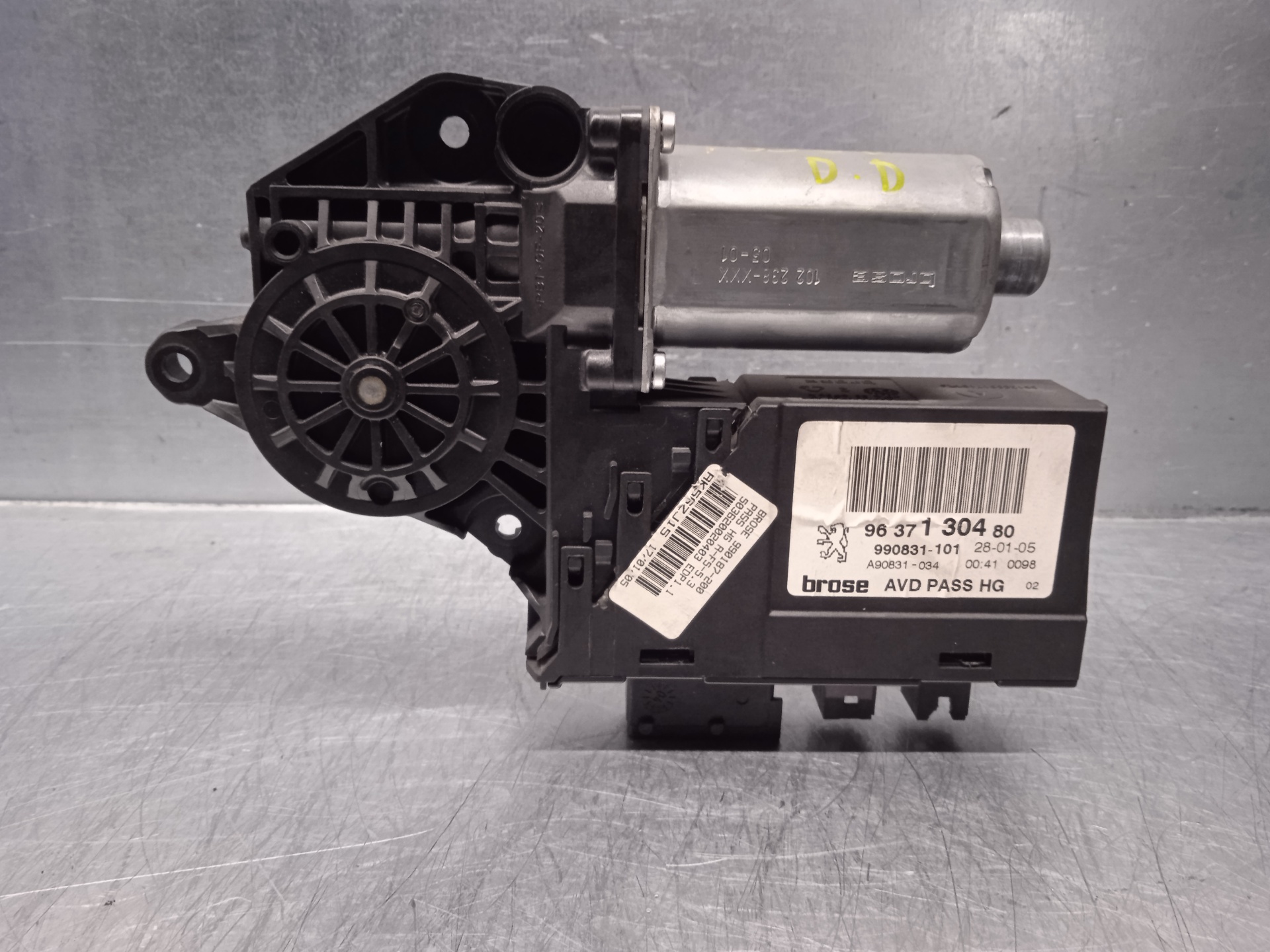 PEUGEOT 307 1 generation (2001-2008) Motor de control geam ușă dreapta față BROSE, BROSE+990831101 19843732