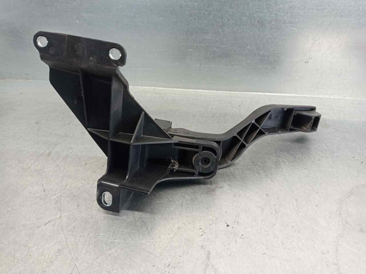 FORD Mondeo 3 generation (2000-2007) Other Body Parts 2S719F836DA 19812487