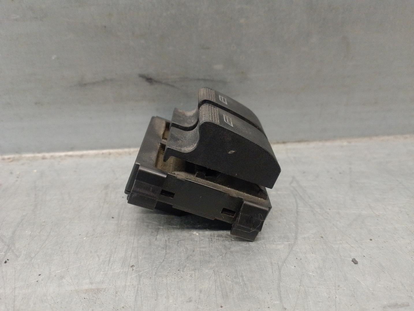 ALFA ROMEO Spider 916 (1995-2006) Front Left Door Window Switch 8L0959851, 501667 24210248