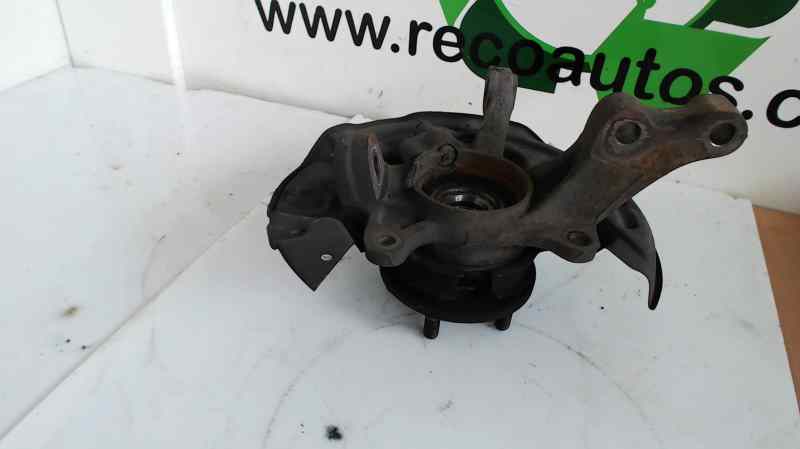 TOYOTA Avensis 1 generation (1997-2003) Front Left Wheel Hub +4321205070 21676603