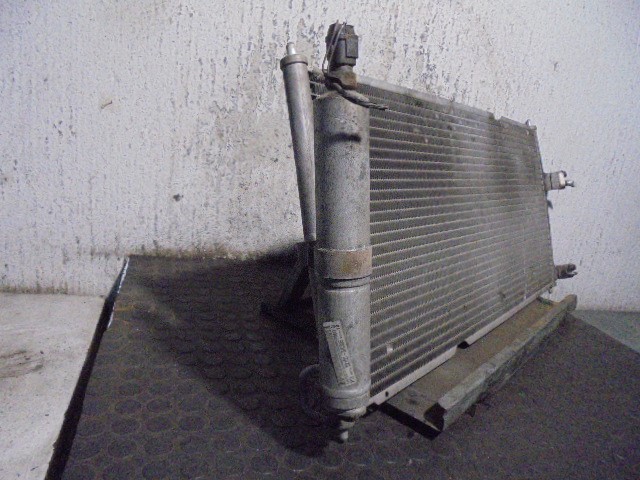NISSAN ALMERA II (N16) (2000-dabar) Aušinimo radiatorius 92100BN305, CALSONIC 24120761