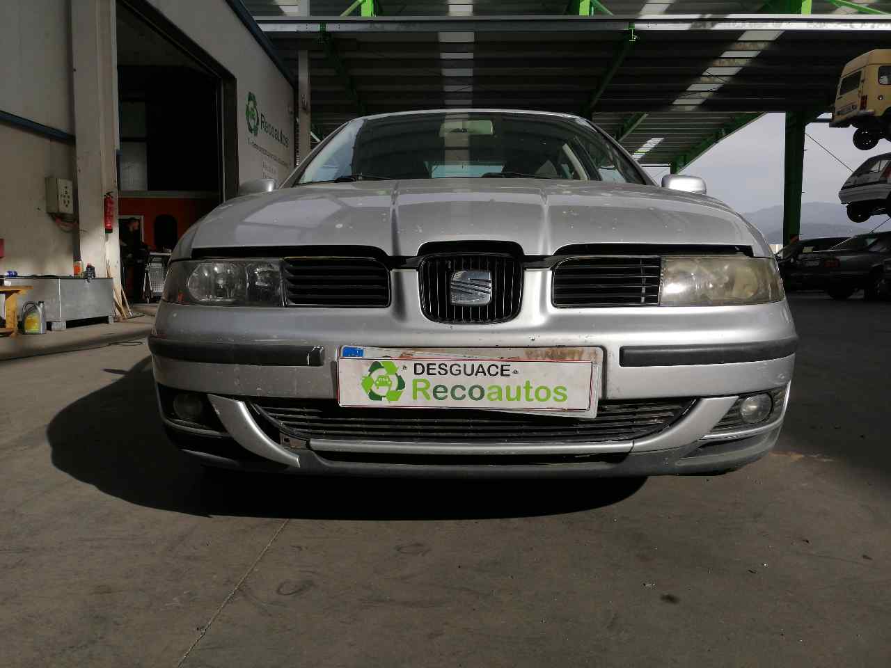 NISSAN Toledo 2 generation (1999-2006) Far stânga spate DEALETA,4PUERTAS,1M5945095B+ 19841892